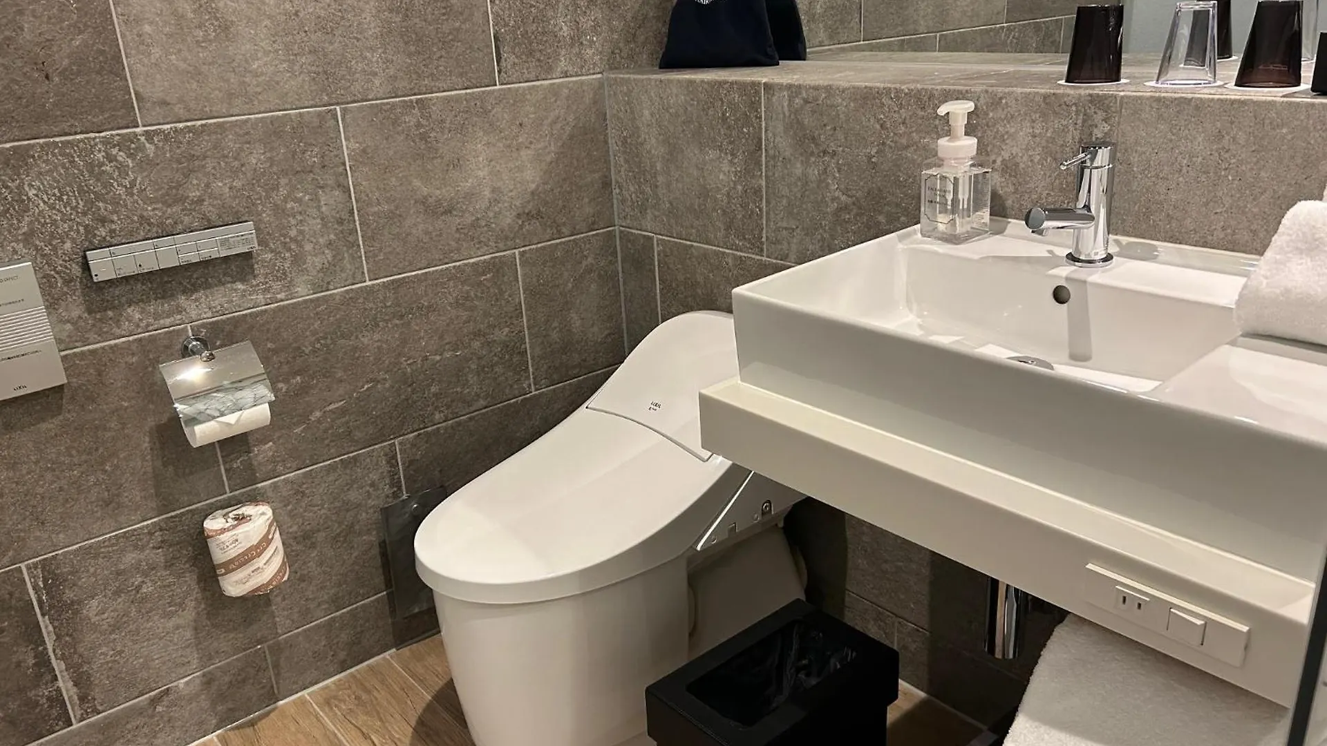 ***  Hotel Cordia אוסקה יפן