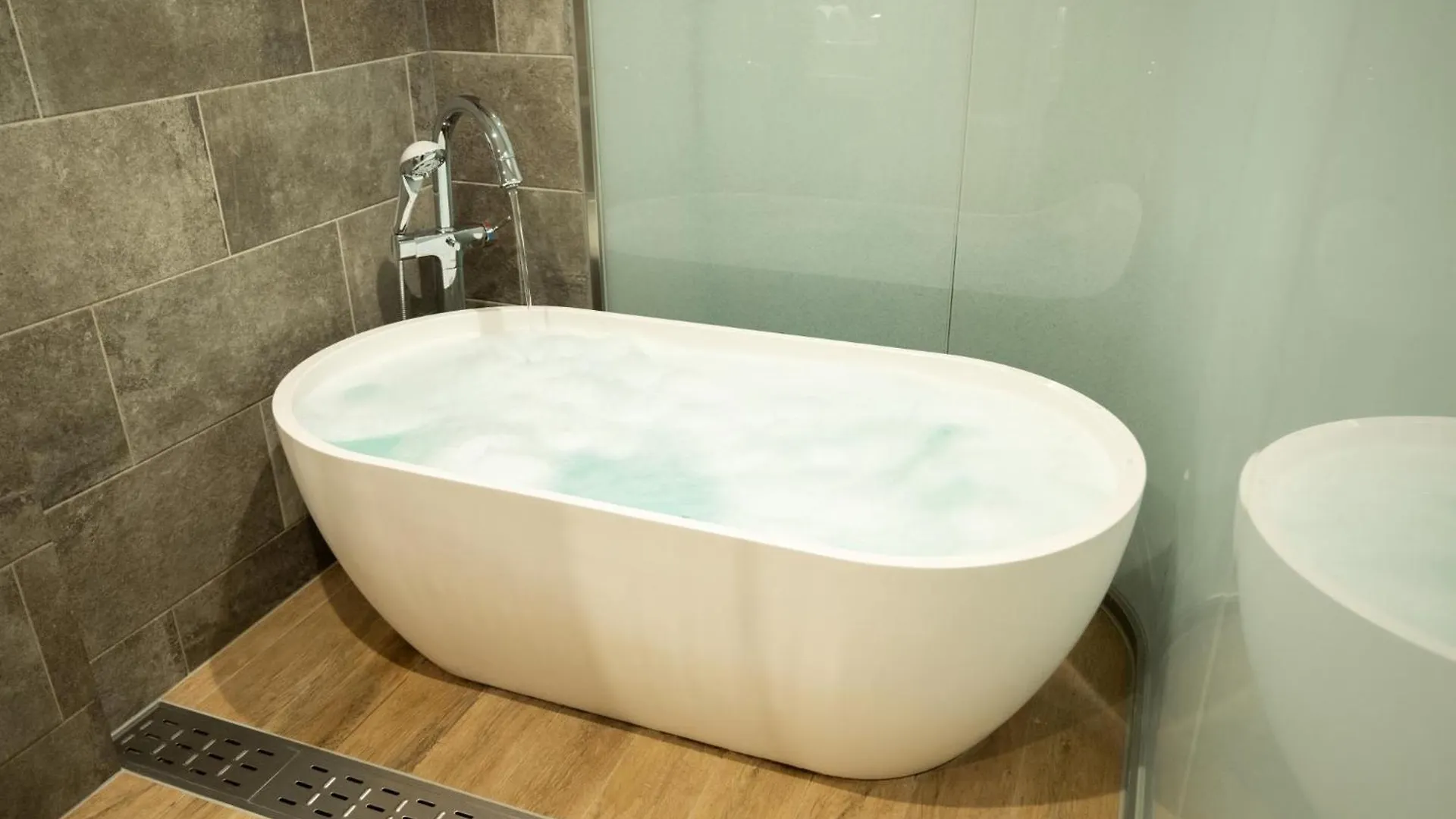 Hotel Cordia אוסקה
